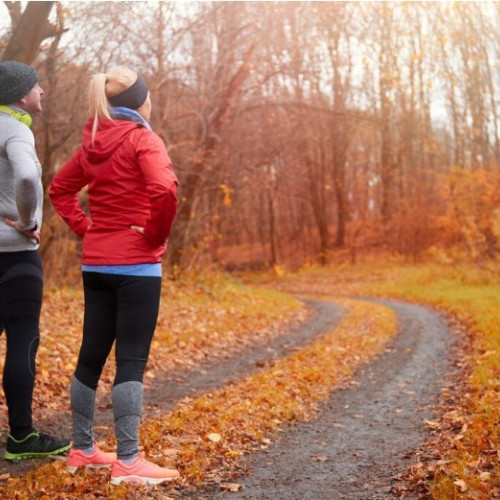 Modalități de a rămâne activ și sănătos în timpul iernii