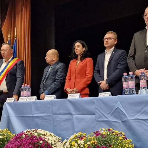 Ana Constantin, investită primar la Pucioasa, cu 89% din voturi