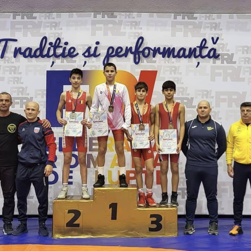 Luptătorii Clubului Sportiv Școlar Târgoviște au obținut rezultate notabile la Campionatele Naționale J4 și U17