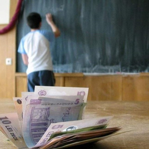 Elevii vor primi bursele școlare pe 20 noiembrie