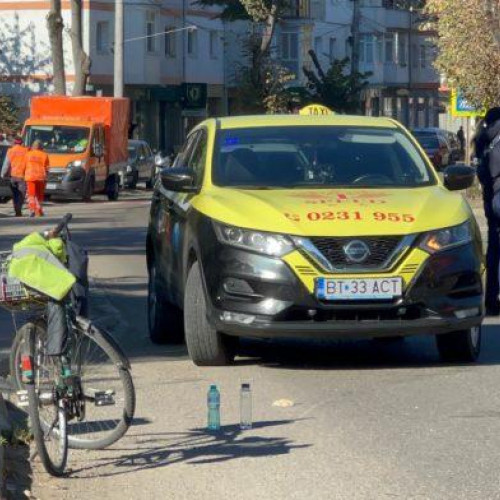 Biciclist în stare gravă după un accident rutier la Bucecea