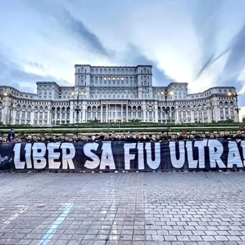 Protestul galeriilor din România: &quot;Liber să fiu ultra!&quot;