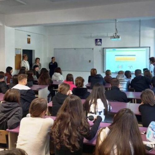 Liceul de Artă "Gh. Tattarescu" lansează proiectul educațional "Să ne ajutăm să fim mai buni"