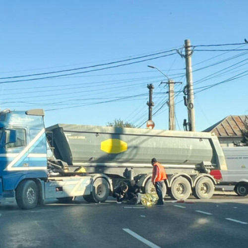 Femeie grav rănită în accident la Argeșelu