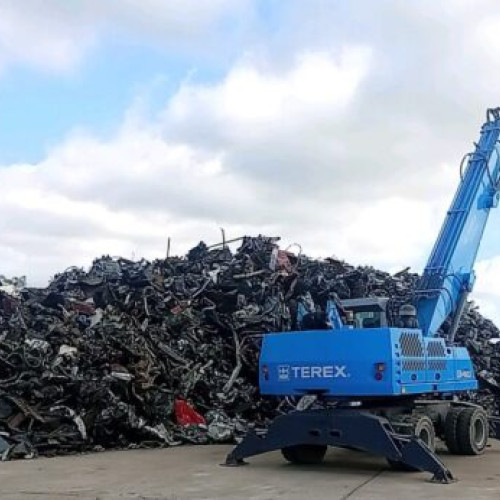 O firmă din Portul Brăila, amendată cu 30.000 lei pentru colectarea de deșeuri metalice fără autorizație