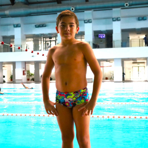 Un băiețel talentat din Curtea de Argeș se pregătește la Târgoviște