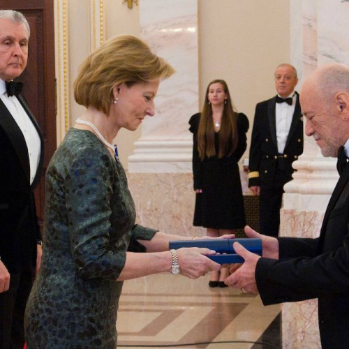 Nicu Alifantis, decorat de Casa Regală a României