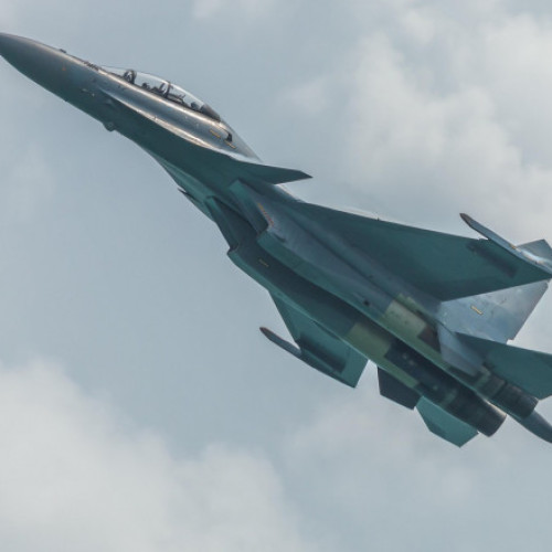 Iranul plănuiește să producă avioane de luptă Su-30 și Su-35