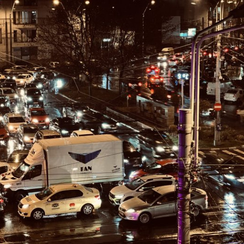 Traficul din București: Mașina, cea mai proastă alegere în oraș