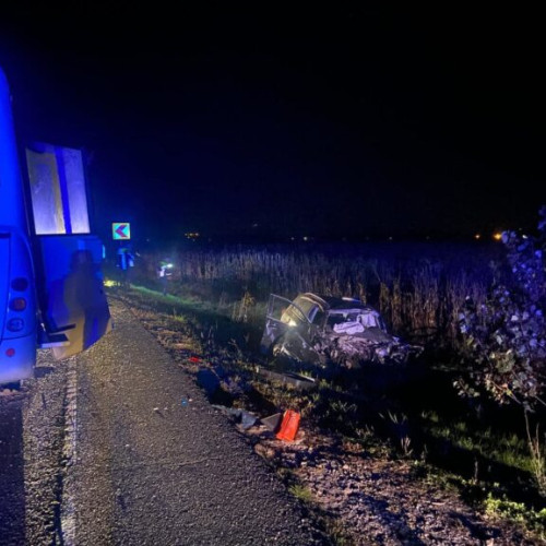 Accident tragic în Hunedoara: Doi morți și 20 de răniți într-o coliziune