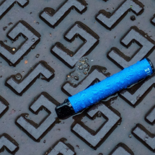 Marea Britanie interzice aparatele de vapat de unica folosinta începând cu anul viitor