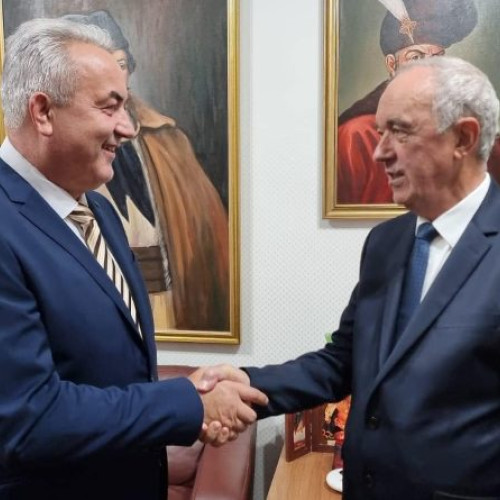 Costel Avram încheie mandatul de administrator public al județului Hunedoara