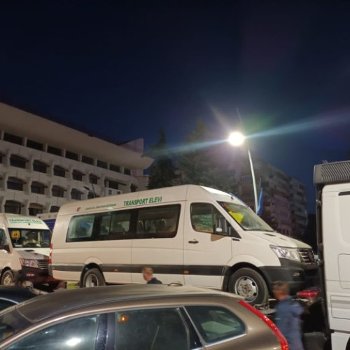 Sosirea microbuzelor electrice pentru elevi în Botoșani