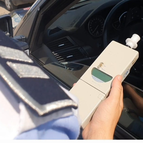 Botoșănean prins la volan băut de polițiști