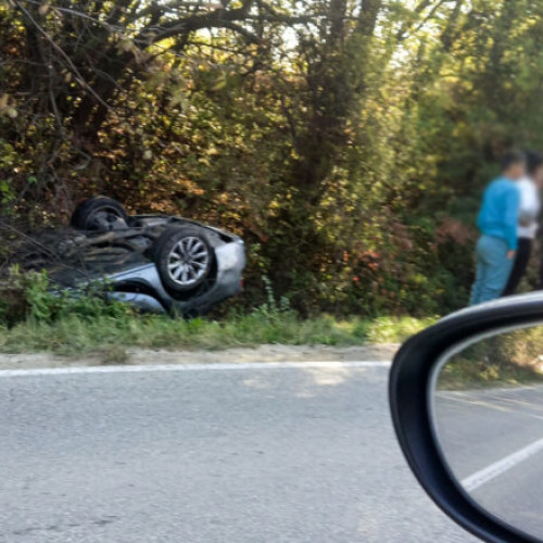 Accident rutier în localitatea Merișani, traficul îngreunat