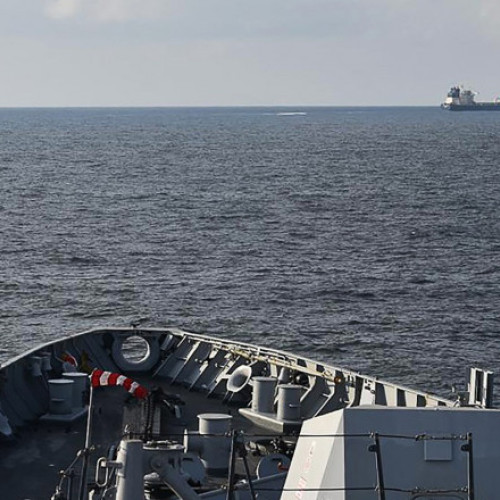 Rebelii Houthi intensifică atacurile asupra navelor occidentale în Marea Roșie