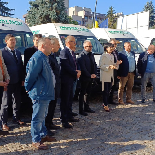 Microbuze electrice pentru elevii din județul Botoșani