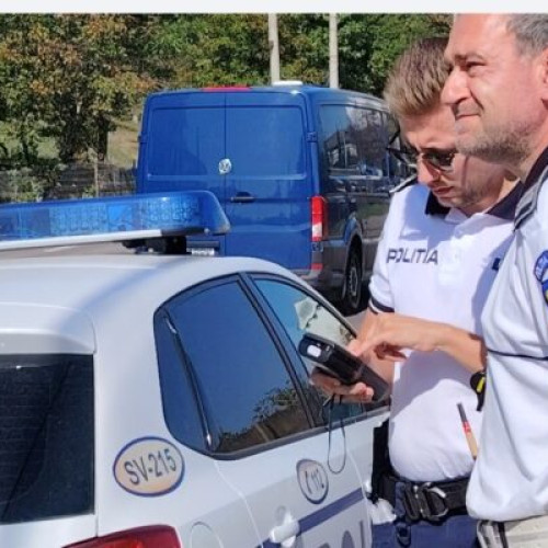 Sofer prins băut la volan după o coliziune cu un autoturism parcat