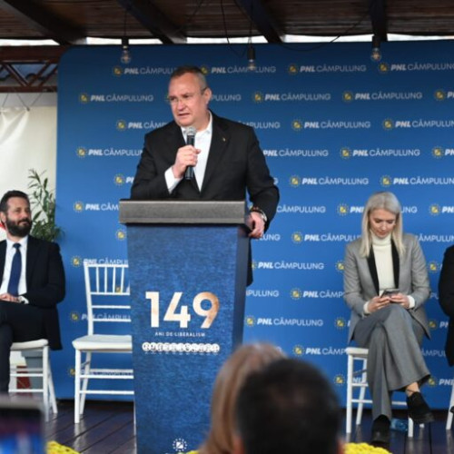 Nicolae Ciucă și-a lansat campania electorală la Câmpulung