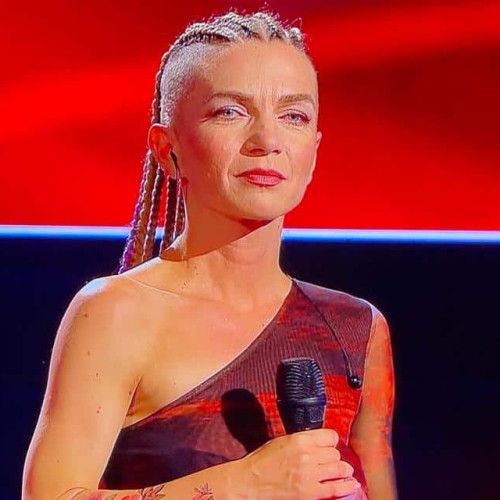 Laura Orian din Alba Iulia uimește la Vocea României