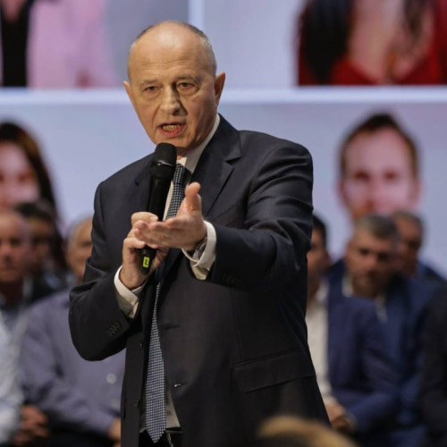 Mircea Geoana își lansează campania electorală la Iași, pledând pentru Moldova