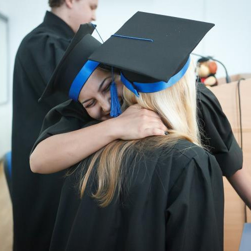 Bursele pentru studenți și doctoranzi, majorate în anul universitar 2024-2025