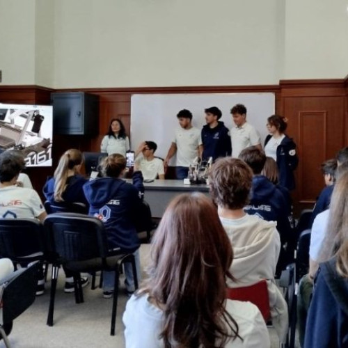 Activitate educațională organizată de echipa de robotică CyberLIS76 la Focșani