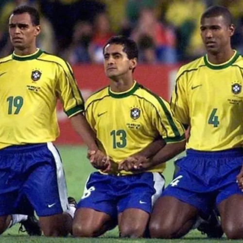 Moartea fostului fundaș brazilian Ze Carlos, vicecampion mondial în 1998