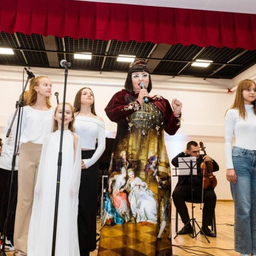 Inaugurarea Casei de Cultură "Dumitru Stanciu" la Găești