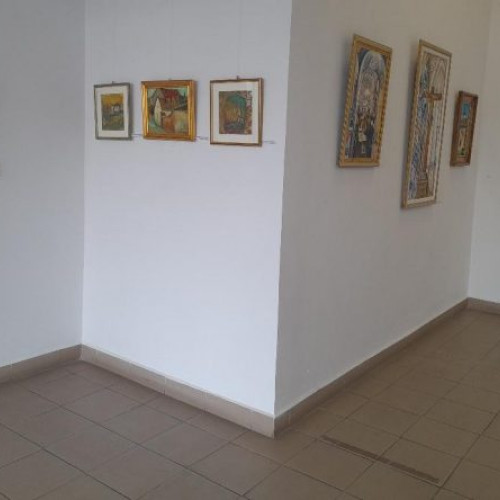 Expoziție de artă la Ploiești: un duet de perspective