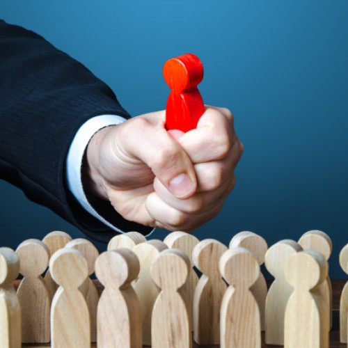 Guvernele colaborează cu autocratiile pentru a reduce la tăcere disidenții în exil