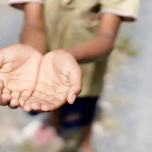 Trei persoane trimise în judecată pentru trafic de persoane în formă agravată