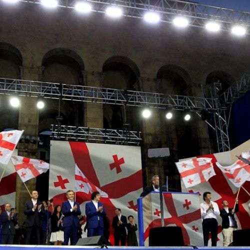 Visul Georgian câștigă majoritatea absolută în alegerile parlamentare