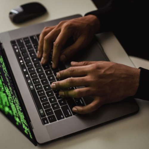 Atac cibernetic asupra Primăriei Sectorului 5: Hackerii cer 5 milioane de dolari