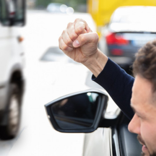 Nouă aplicație pentru sesizarea comportamentului agresiv în trafic