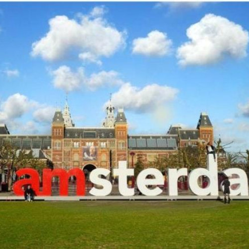 Amsterdam celebrează 750 de ani de la înființare printr-un an plin de festivități