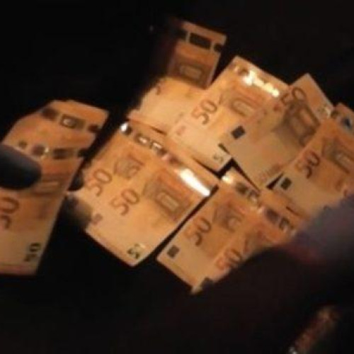 Polițiștii din Botoșani refuză mită de 2.650 de euro