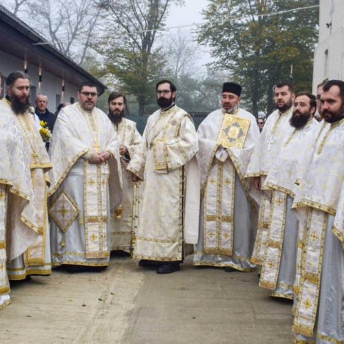 Visita Preasfintitului Nichifor la Parohia Oroftiana de Sus