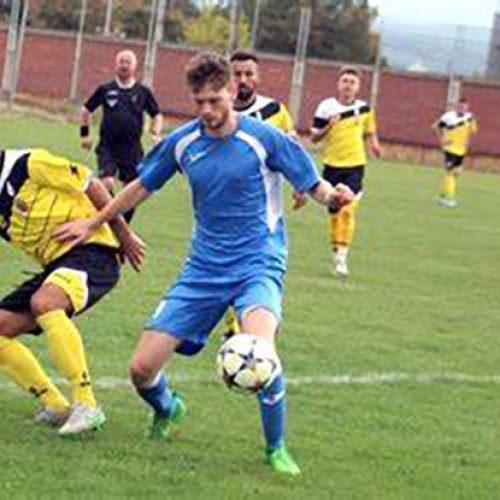 Etapa de fotbal fără surprize majore, Unirea DMO se menține lider