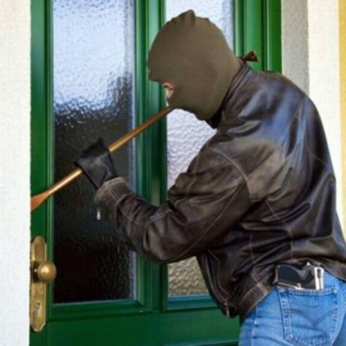 Ucis cu violență extremă pentru o sumă mică de bani în Prahova