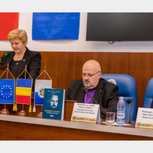 Lansarea cărții &quot;Valeriu Anania - La început a fost poezia&quot; la Universitatea din Oradea