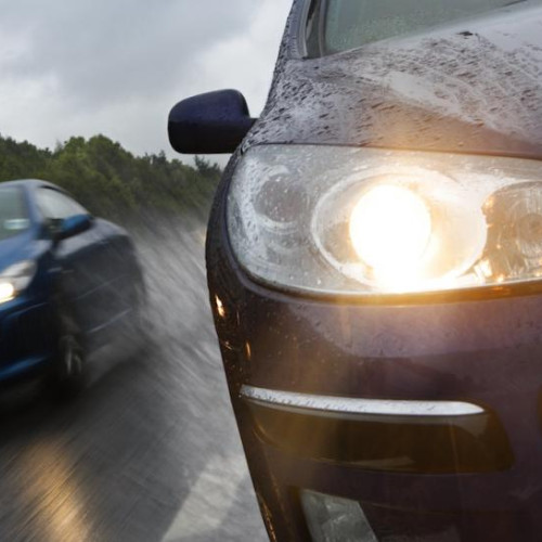 Registrul Auto Român permite utilizarea surselor de lumină LEDr pe vehicule