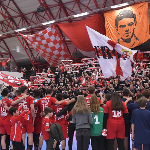 Dinamo București învinge Fuchse Berlin în Liga Campionilor