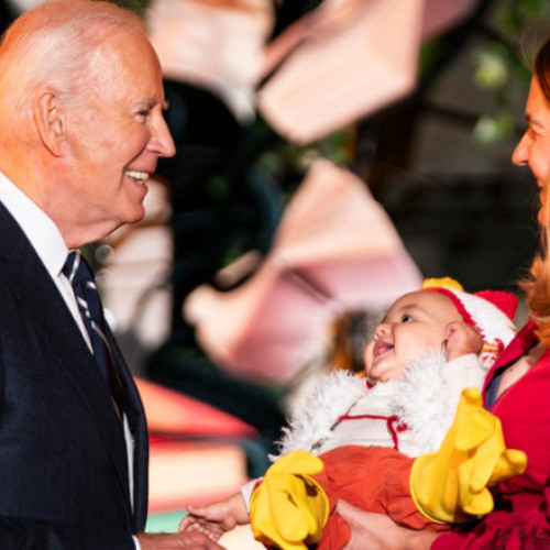 Joe Biden și Jill Biden sărbătoresc Halloweenul cu copiii la Casa Albă