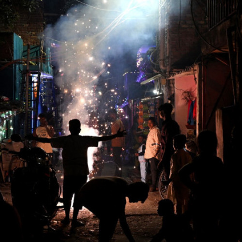 New Delhi, capitala Indiei, acoperită de smog toxic în timpul sărbătorii Diwali