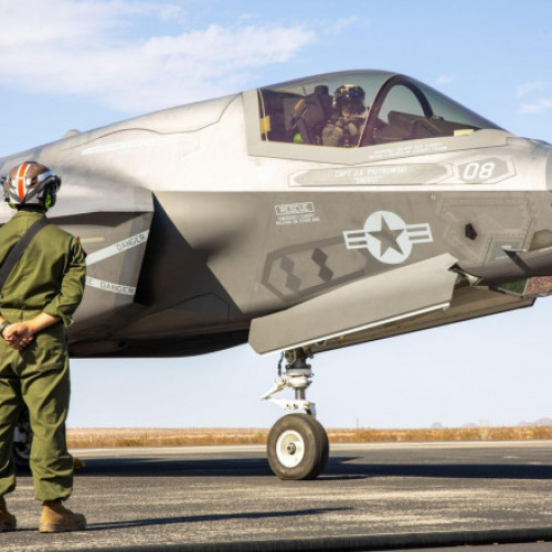 Eroare de pilotaj și defectiuni tehnice în prăbușirea avionului F-35