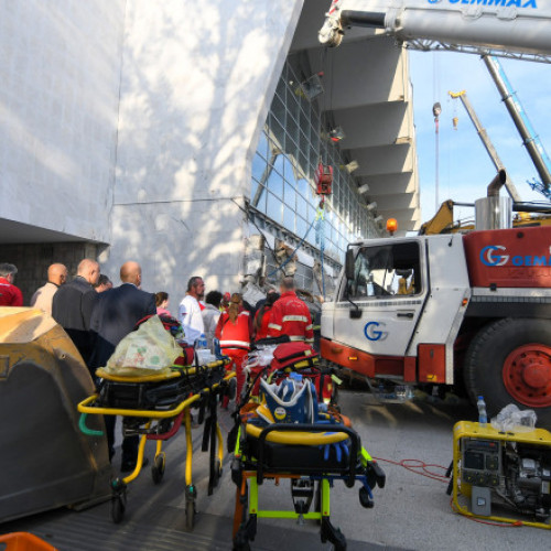 Doliu național în Serbia după prăbușirea gării din Novi Sad