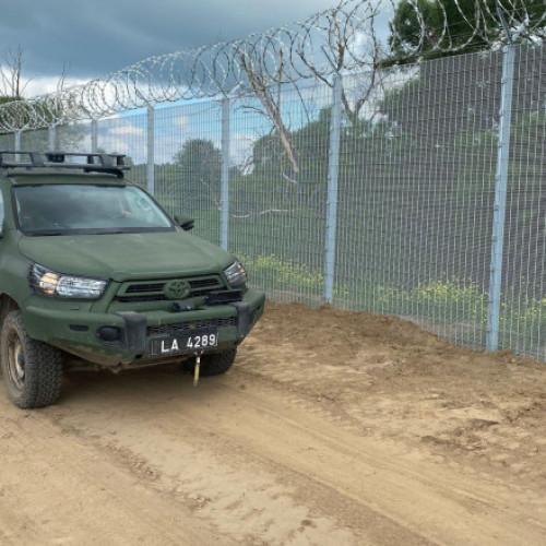 Letonia informează despre progresul construcției gardurilor la granițele cu Rusia și Belarus