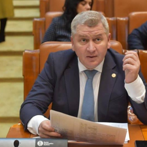 Liberalii pregătesc un amendament pentru a opri creșterea taxelor propusă de Ciolacu