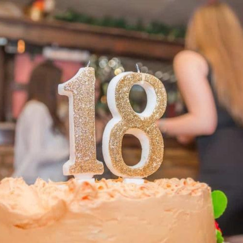 Tineri scandalagii reținuți după un majorat agitat în Telna